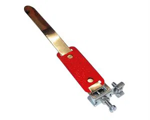 Regin  Steel Earthing Clamp - Red - 12-32mm (1)
